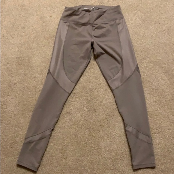 Nude-ish DKNY leggings - Picture 1 of 3